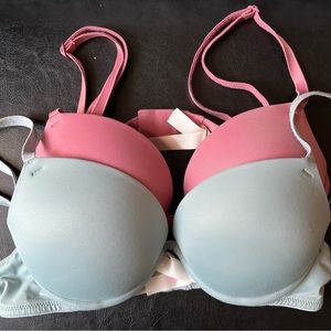Two Victorias Secret Pink Everywhere Super Push Up Bras Bundle